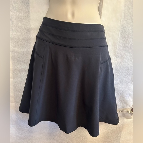 Athleta Tennis athletic wear black skort Skirt Sz-4. A2 - Picture 2 of 9
